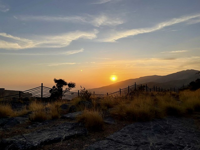 Explore/Sonnenuntergang im Hochgebirge von Oman