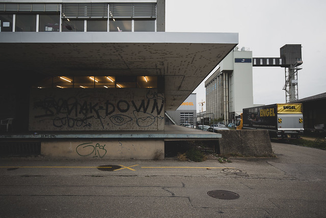 Arch Urban Complex : Smack Down