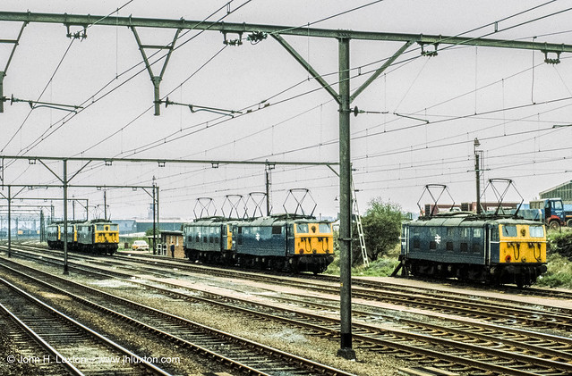 ERE_009 Class 76s at Rotherwood