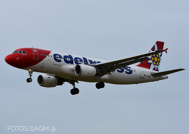 AIRBUS A320-214 (SERIAL: 4187) EDELWEISS AIR (HB-JJN) / AEROPUERTO DE SEVILLA (LEZL - SVQ) ESPAÑA-SPAIN
