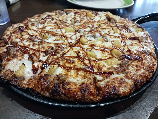 Sweet Carolina's Hawaiian Pizza.