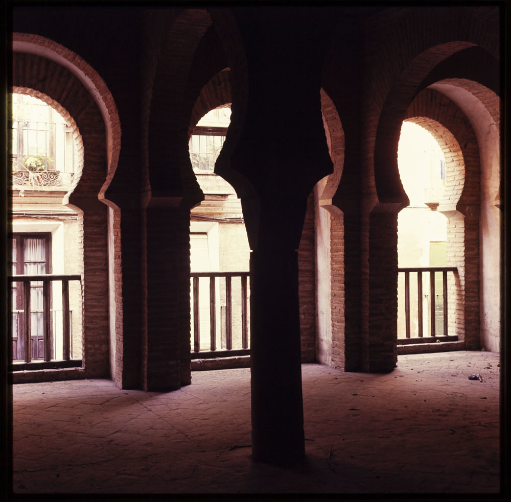 Toledo. Mezquita de las Tornerías, interior. Fotografía de Luis Agromayor © Fototeca del IPCE