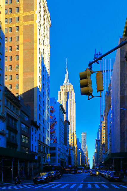 IMG_3416_1 - New York. 5th Avenue and His Majesty The Empire State Building