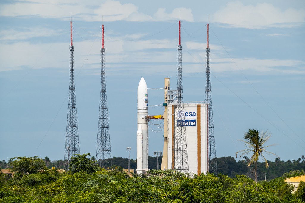 Rollout of Ariane 5 V259 with MTG-I1 | With launch set for 1… | Flickr