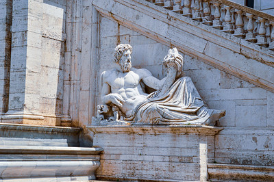 Palazzo Senatorio Statue DSC_0776