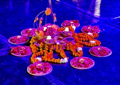 (Pakistani Wedding 2): Floral Arrangement For Some Traditional Little Part Of Desi Weddings - IMRAN™
