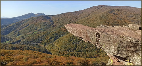 🇪🇸 🇪🇺 Mirador de Zamariain-Nikozelea (Navarra, España, 13-11-2022) ⭐ by Juanje Orío, <b>Artículo en Wikipedia: <a href="https://es.wikipedia.org/wiki/Garayoa" rel="noreferrer nofollow">