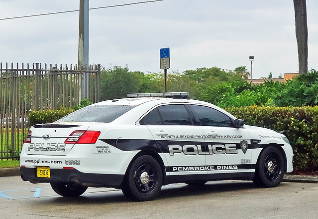 Pembroke Pines Police Ford Taurus II