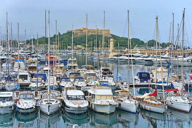 Antibes / Port Vauban et Fort Carré