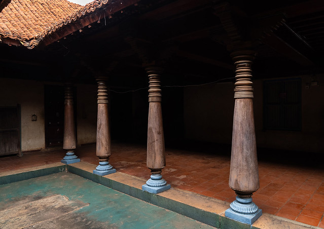 Chettiar mansion courtyard, Tamil Nadu, Pallathur, India