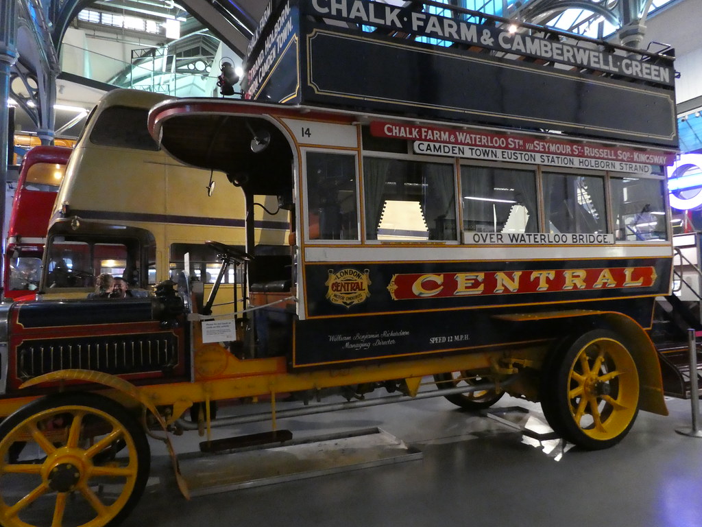 Early London buses, London Transport Museum