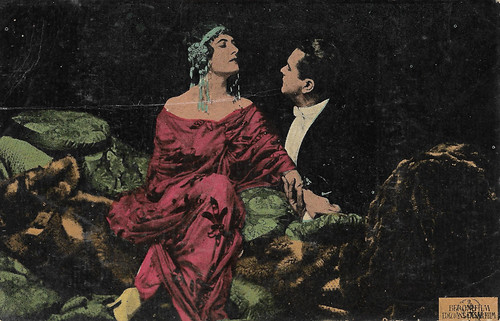 Francesca Bertini and Livio Pavanelli in L'Invidia (1919)