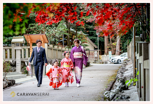 名古屋市の針名神社で七五三 紅葉が美しい季節