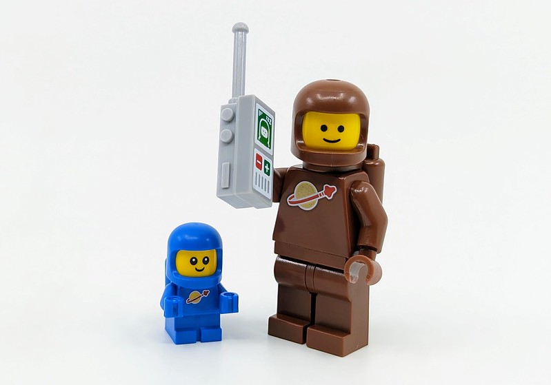 71037: LEGO Minifigures Series 24 Review