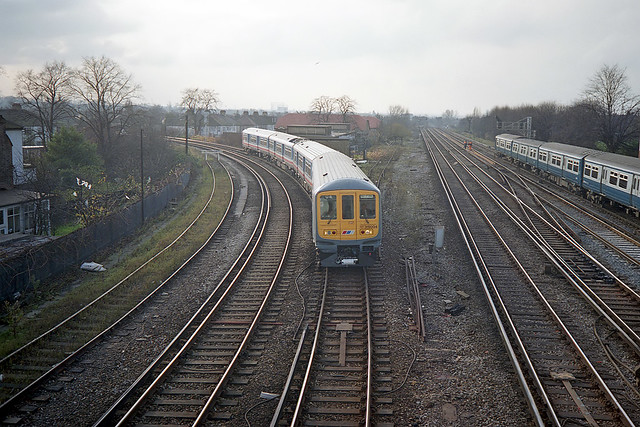 A brand new 319004 approaches Wimbledon from the Sutton loop on a test run.