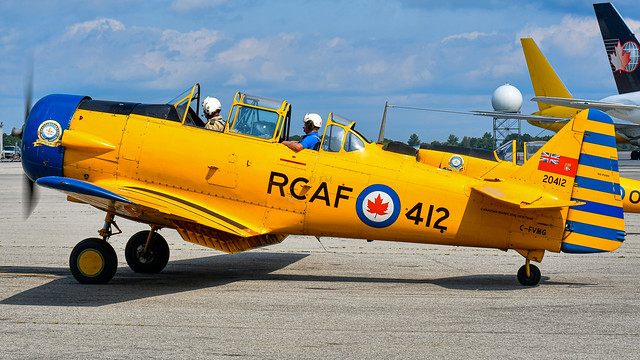 RCAF 412