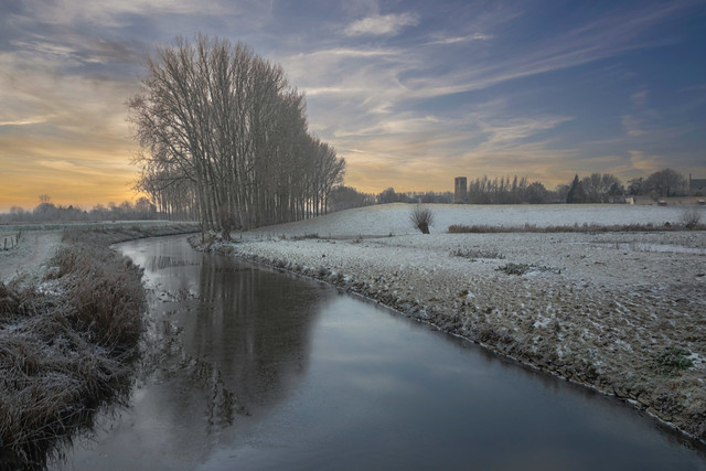 A cold winter morning in Damme
