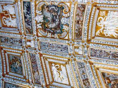 Scala d'Oro Staircase Ceiling