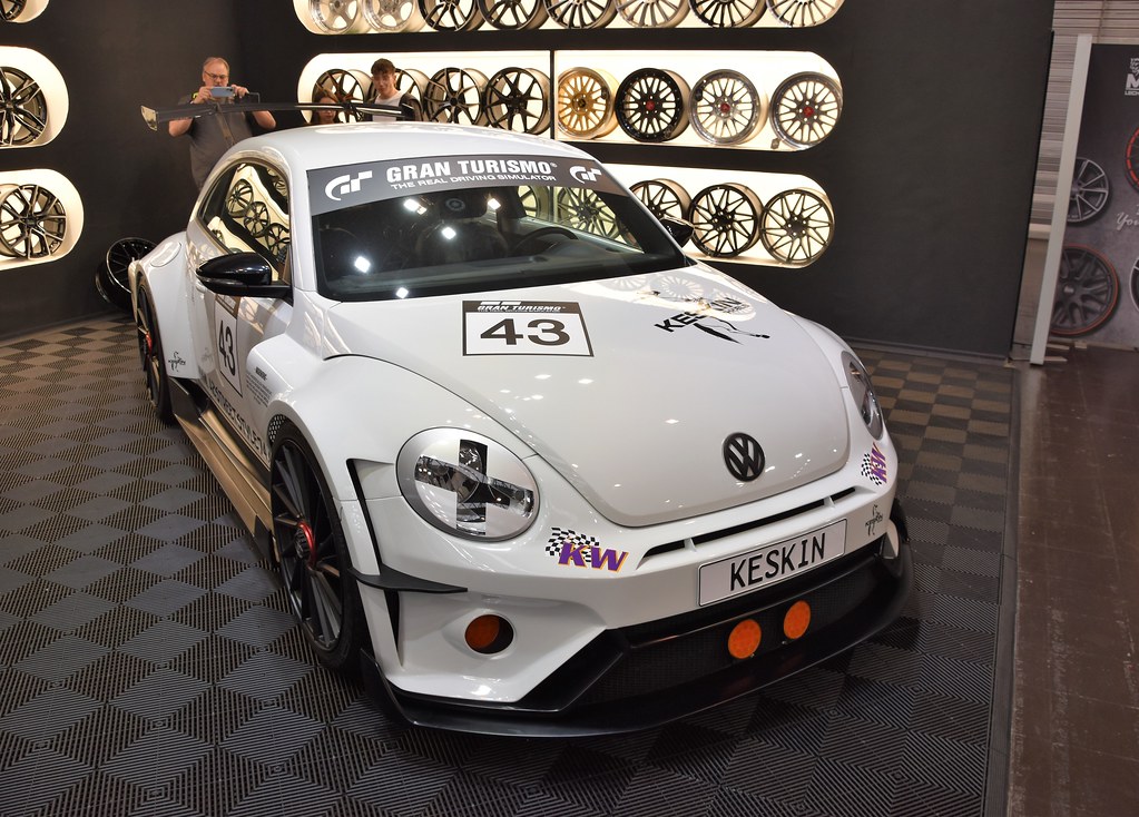 Volkswagen Beetle Turbo R-Line (2019) | Launch: 1938 Generat… | Flickr