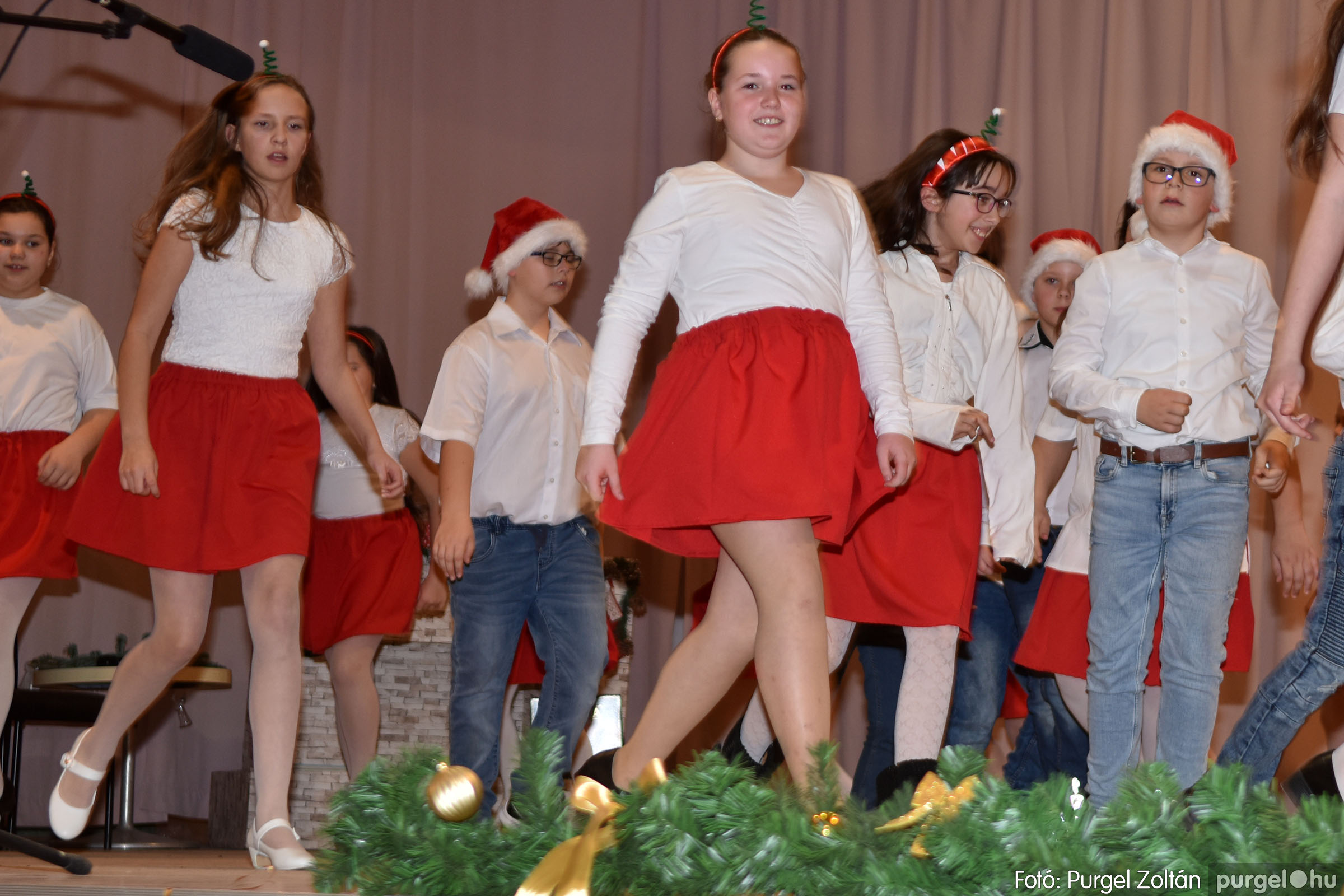 2022.12.20. 117 Forray Máté Általános Iskola Karácsonyváró ünnepsége - Fotó：PURGEL ZOLTÁN©.jpg