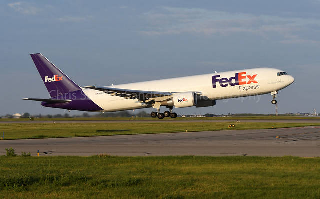 FedEx B763 N153FE