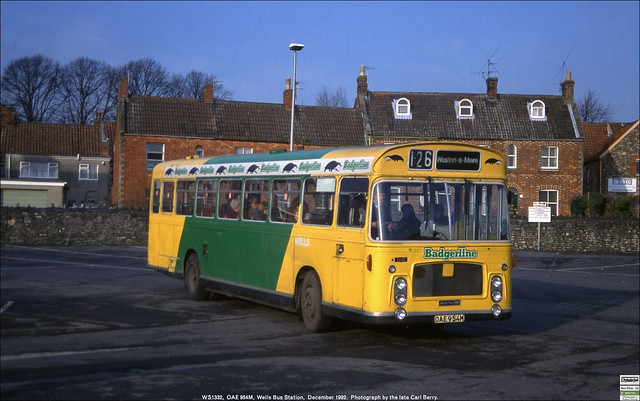 WS1332,  OAE 954M,  Wells Bus Station, December 1992 a