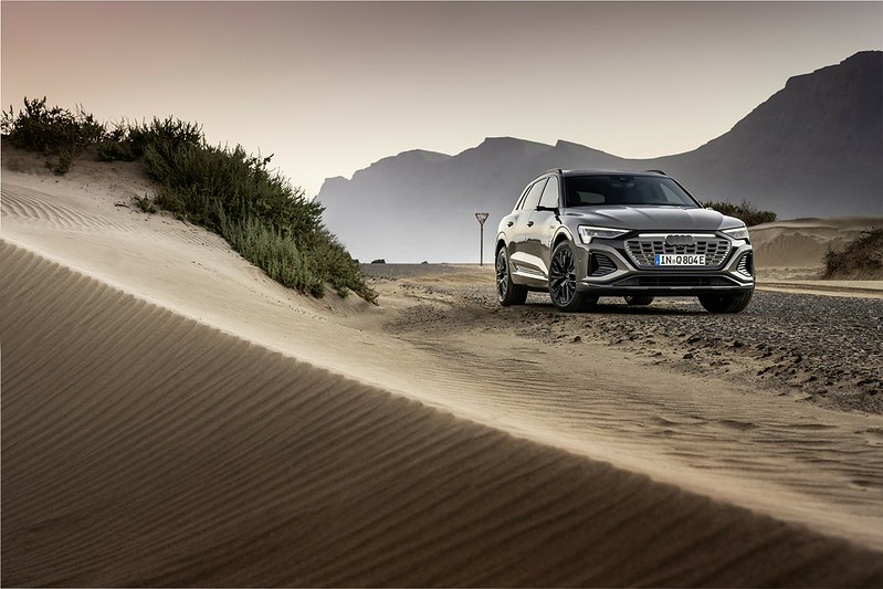 Novo Audi Q8 e-tron melhora autonomia e design
