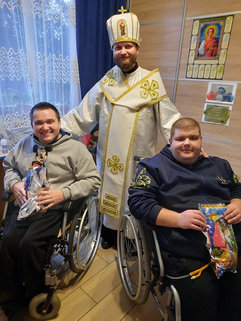 Ucrania - Visita de San Nicolás al hogar regional