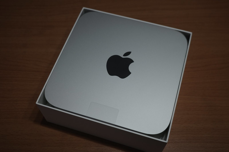 02Ricoh GRⅢx APPLE Mac mini M1 8GBメモリ 256GBSSDパッケージの中身
