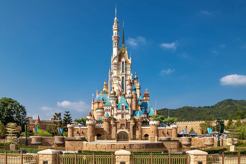 Hong Kong Disneyland Reopens