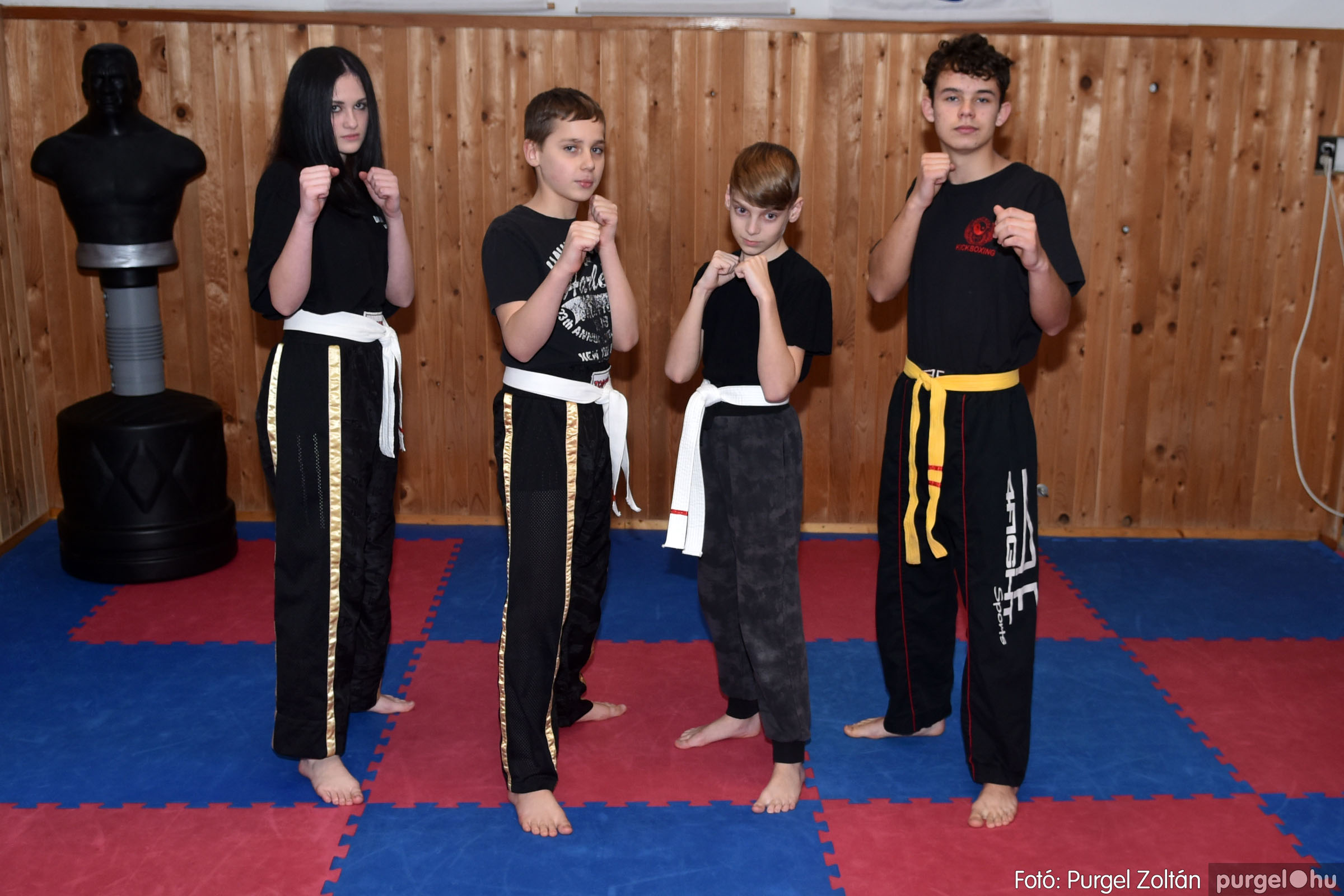 2022.12.23. 014 Szegvári Kyokushin Karate Dojo SE csoportképek - Fotó：PURGEL ZOLTÁN©.jpg