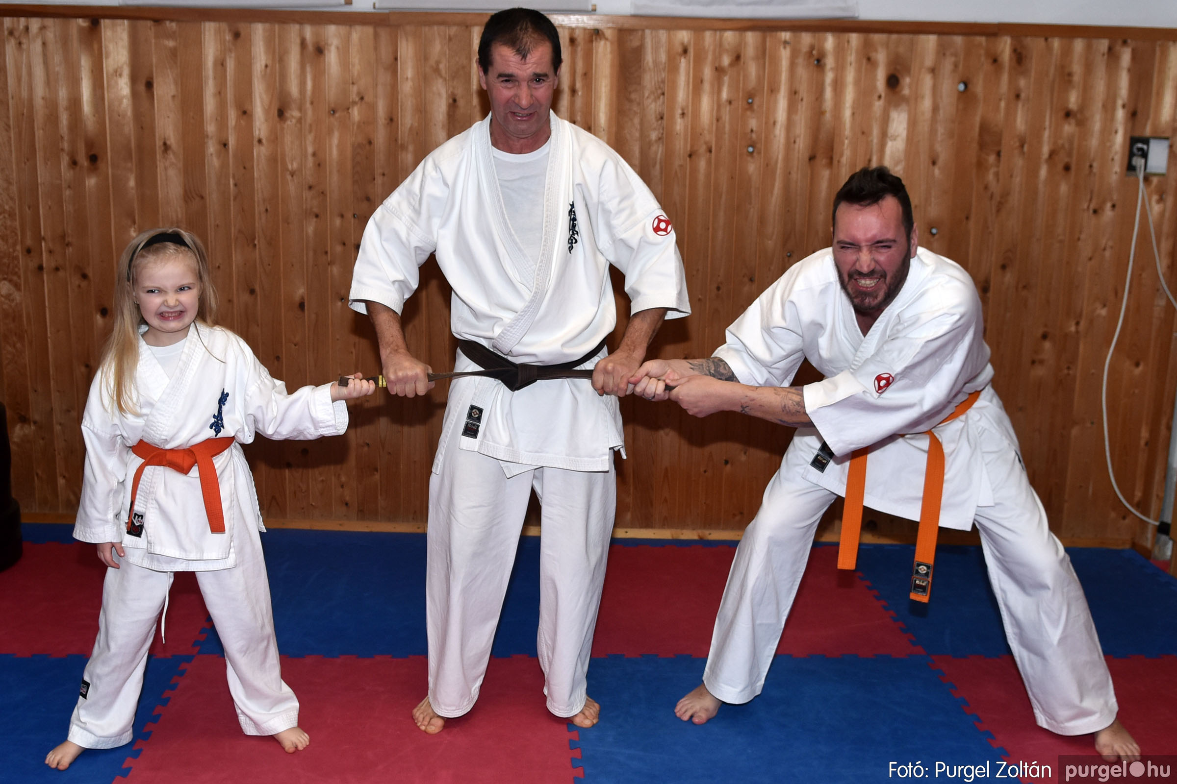 2022.12.23. 030 Szegvári Kyokushin Karate Dojo SE csoportképek - Fotó：PURGEL ZOLTÁN©.jpg