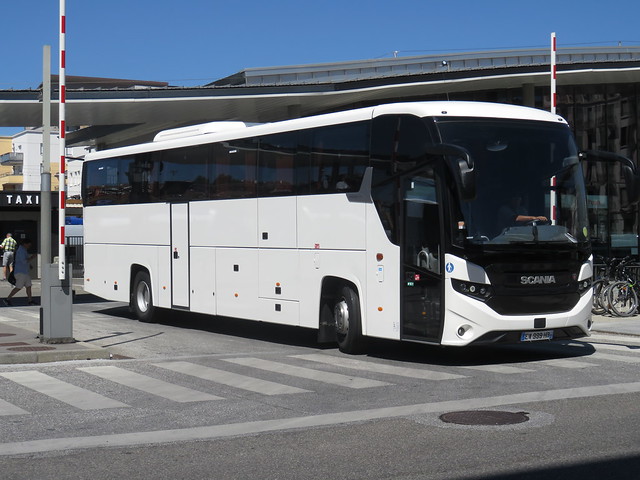 Scania Interlink HD - Annecy, Haute-Savoie 74 © Anthony Levrot