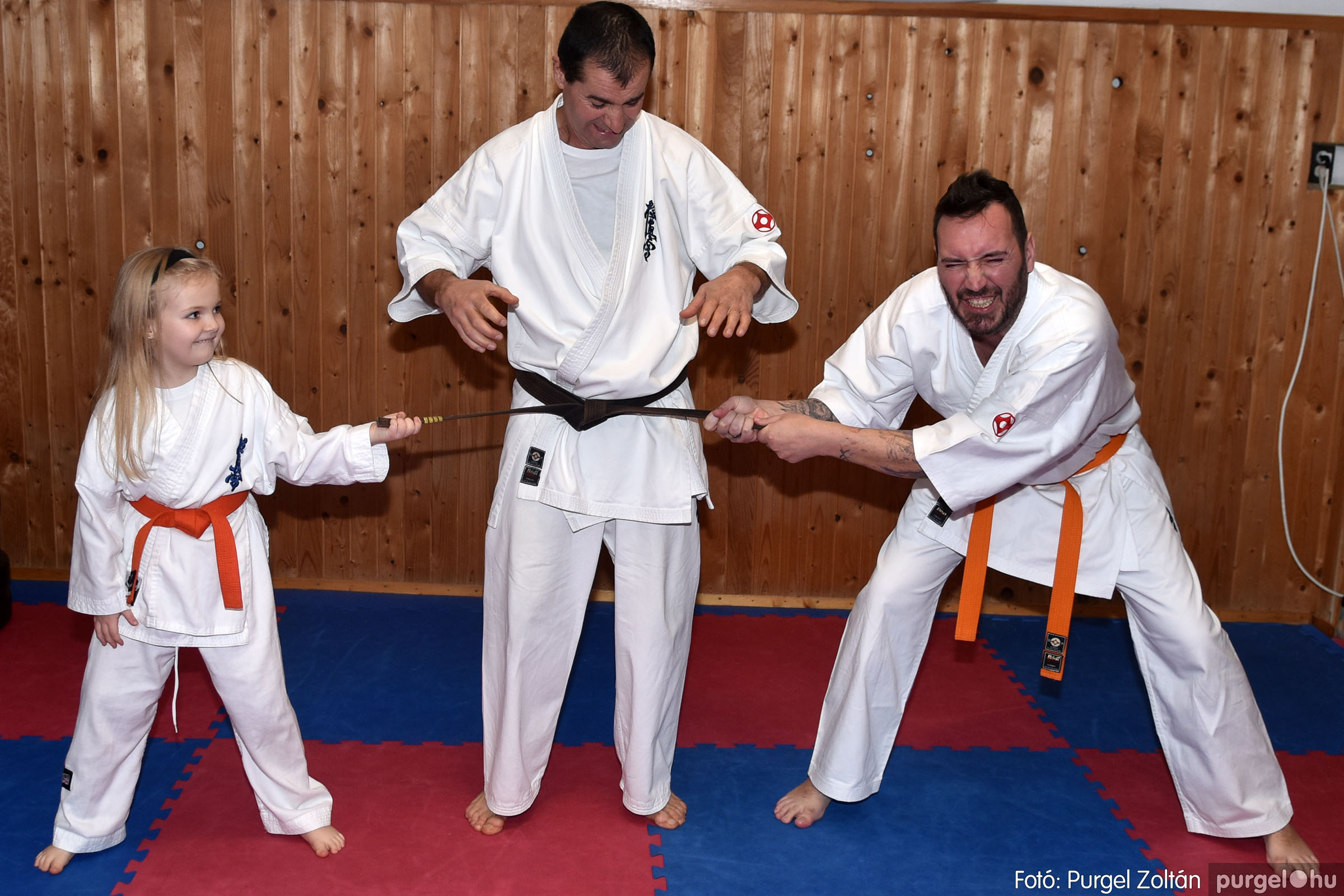 2022.12.23. 028 Szegvári Kyokushin Karate Dojo SE csoportképek - Fotó：PURGEL ZOLTÁN©.jpg