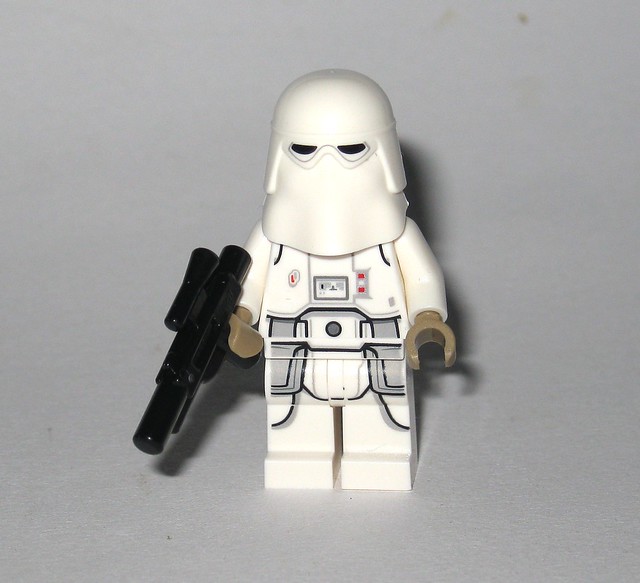snowtrooper minifigure day 17 lego 75340 star wars advent calender 2022 a
