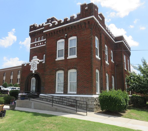 Old Barrow County Jail (Winder, Georgia) by courthouselover, Built in 1915-16, this castellated structure was designed by architect <a href="https://www.flickr.c