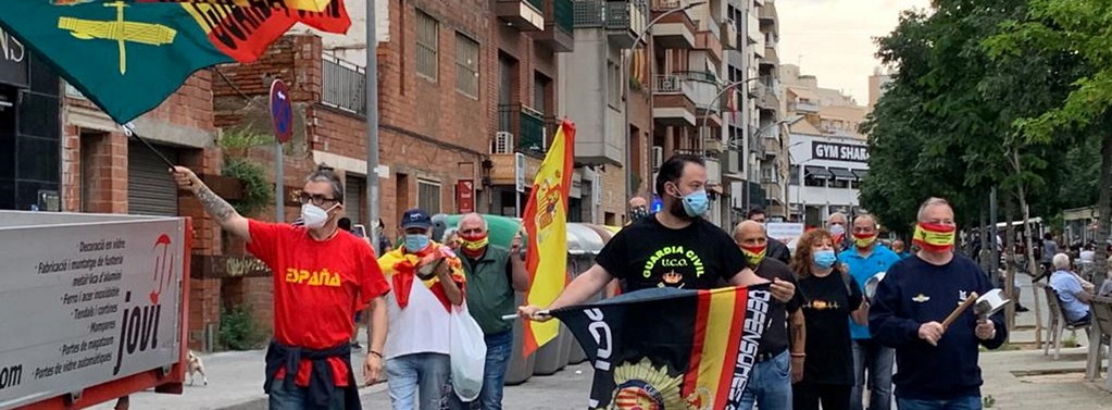 FOTOGRAFÍA. TARRASA (BARCELONA), 30.05.2020. Protesta en Tarrasa (Barceloan) contra el gobienro criminal de Pedro Sánchez. Ñ Pueblovid 19 (3)