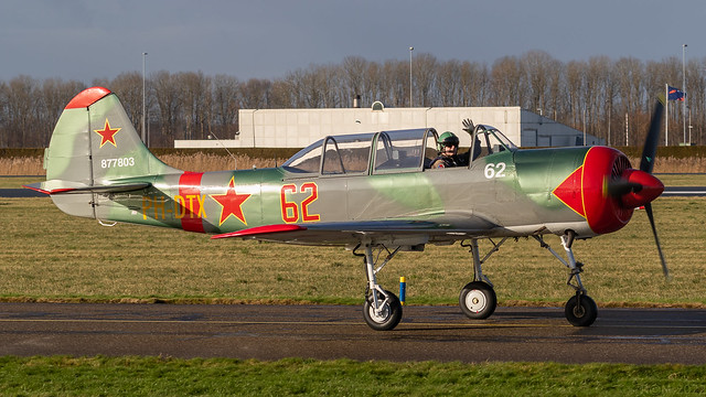 PH-DTX - Yakovlev Yak-52 - EHLE - Dutch Thunder Yaks - 20220106