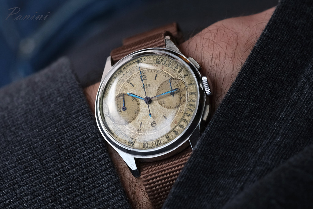 **** La montre du jour ! Vol. 42**** - Page 33 52592433619_eeb346fc17_b