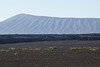 Harrat Khaybar, bílá sopka Jabal Bayda s kráterem o průměru 1,5 km, foto: Petr Nejedlý