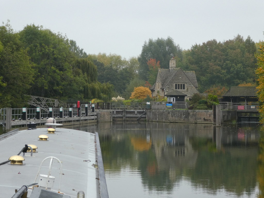 Iffley Lock, Thames