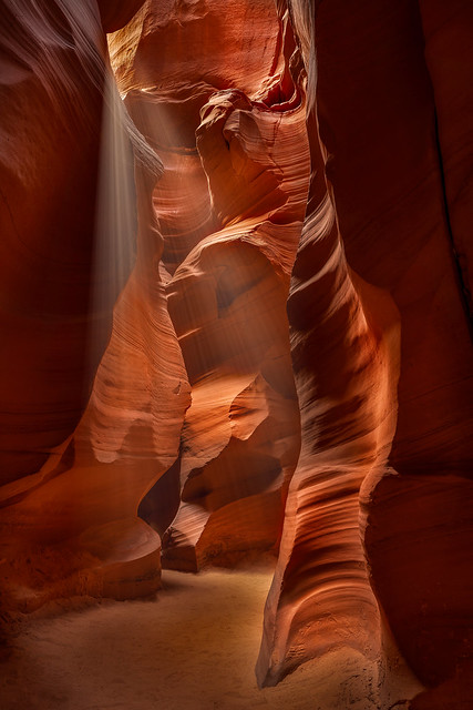Dappled light_Antelope Slot Canyons