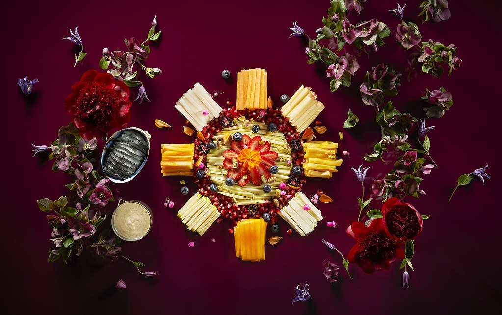JW Marriott Singapore - Madame Fan - Lunar New Year - A full blossom of fruit yu sheng with blackgold abalone