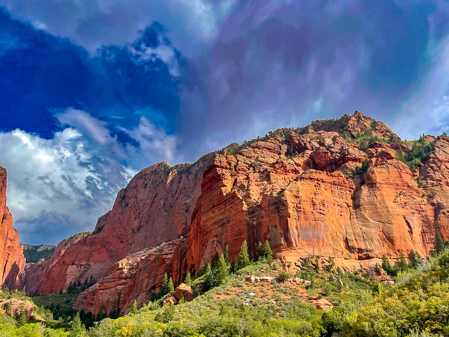 Photos of several jaunts into Zion National Park from 9/26-9/29/21. during my stay in Cedar City, UT. This is from my first day in the park on 9/26. I had done a short ride through ZIon Canyon, but stopped at Kolob Canyon on the way back to Cedar City. This is from my hike in Kolob Canyon.