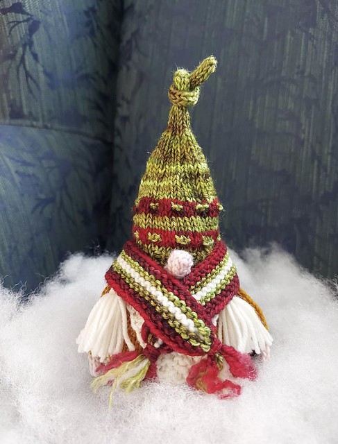Sandi finished her December Gnome for the Year of Gnomes KAL she participated in! One every month (plus some). This one is Gnome-Made Gifts by Sarah Schira.