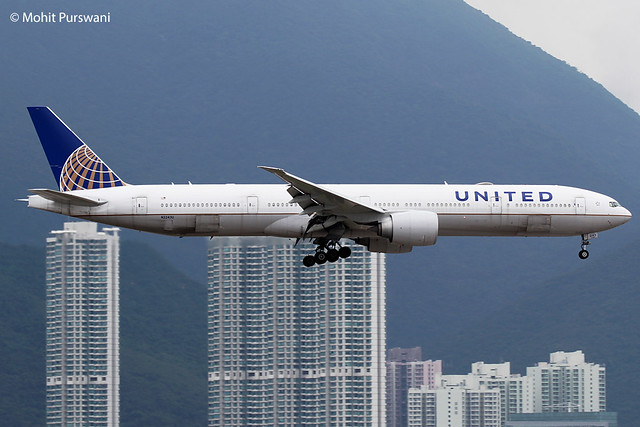United Airlines (UA-UAL) / 777-322ER / N2243U / 05-02-2021 / HKG