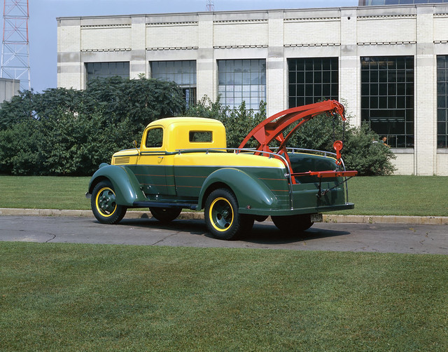 1940 Ford V8 Model 01T-09T Tow Truck