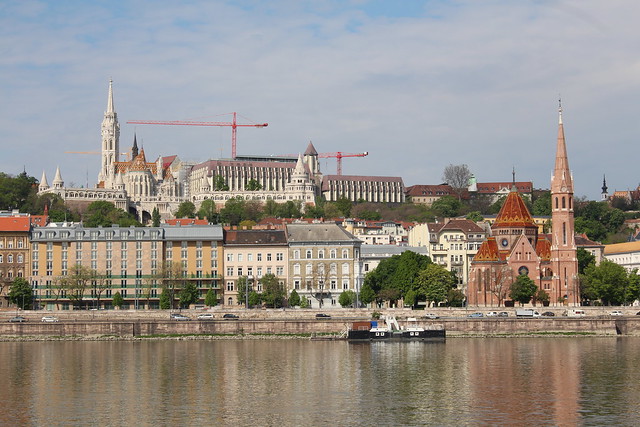 Budapest: Várhegy from across the Danube