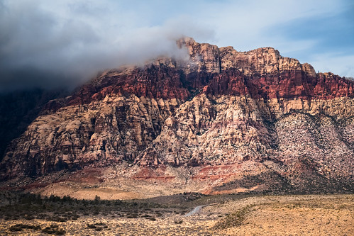 unitedstates america usa nevada lasvegas redrockcanyon redrock outside outdoor outdoors light shadow clouds weather newyearseve fujifilm xt xt2 xmount rock cliffs layers geology geologic beauty beautiful landscape color colors nature natural scene scenic scenery view viewpoint lookout ybsnature22 アメリカ 米国 ネバダ ラスベガス レッド ロック キャニオン 雲 曇り paisaje paysage paesaggio 풍경 landschap परिदृश्य
