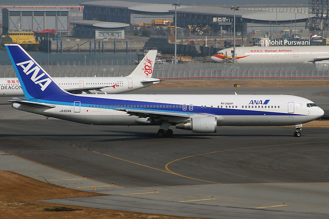 All Nippon Airways (NH-ANA) / 767-381ER / JA604A / 12-17-2008 / HKG